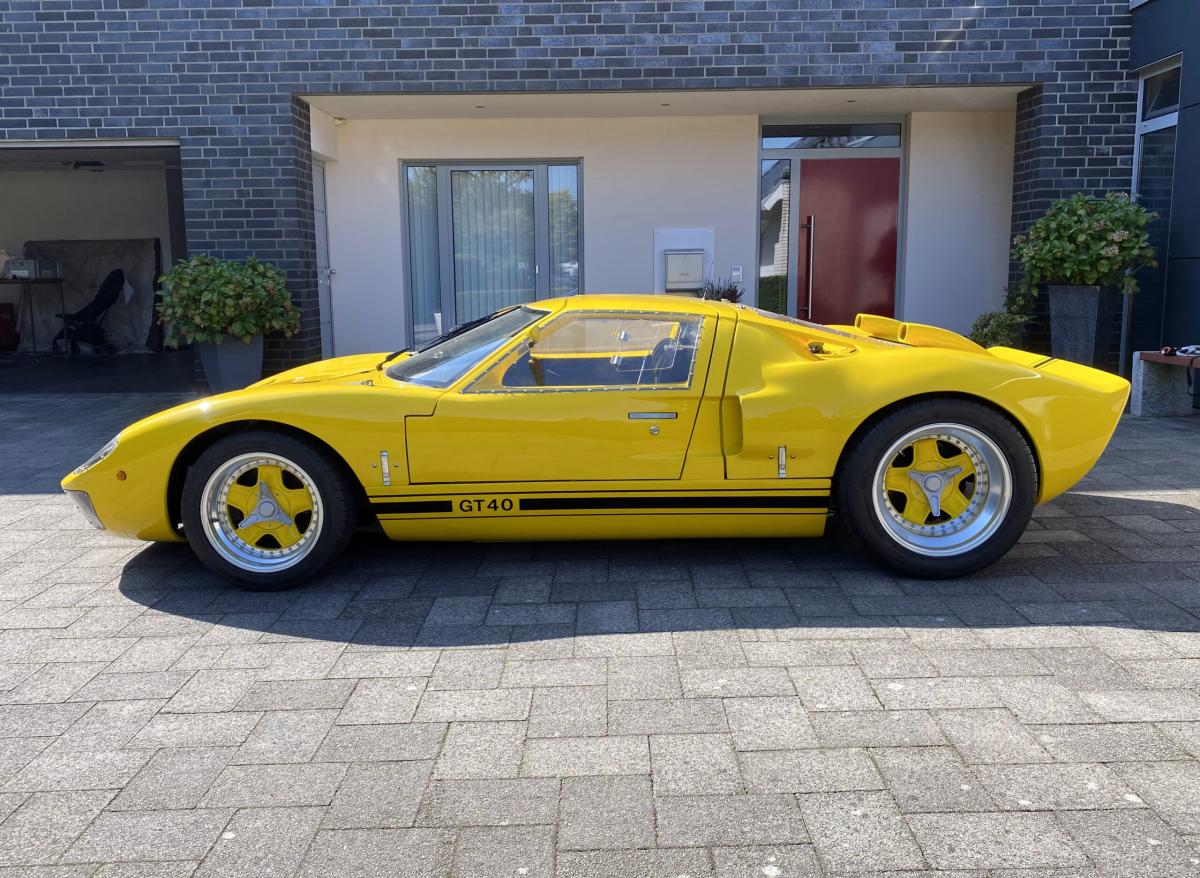 Ford_GT_40_1